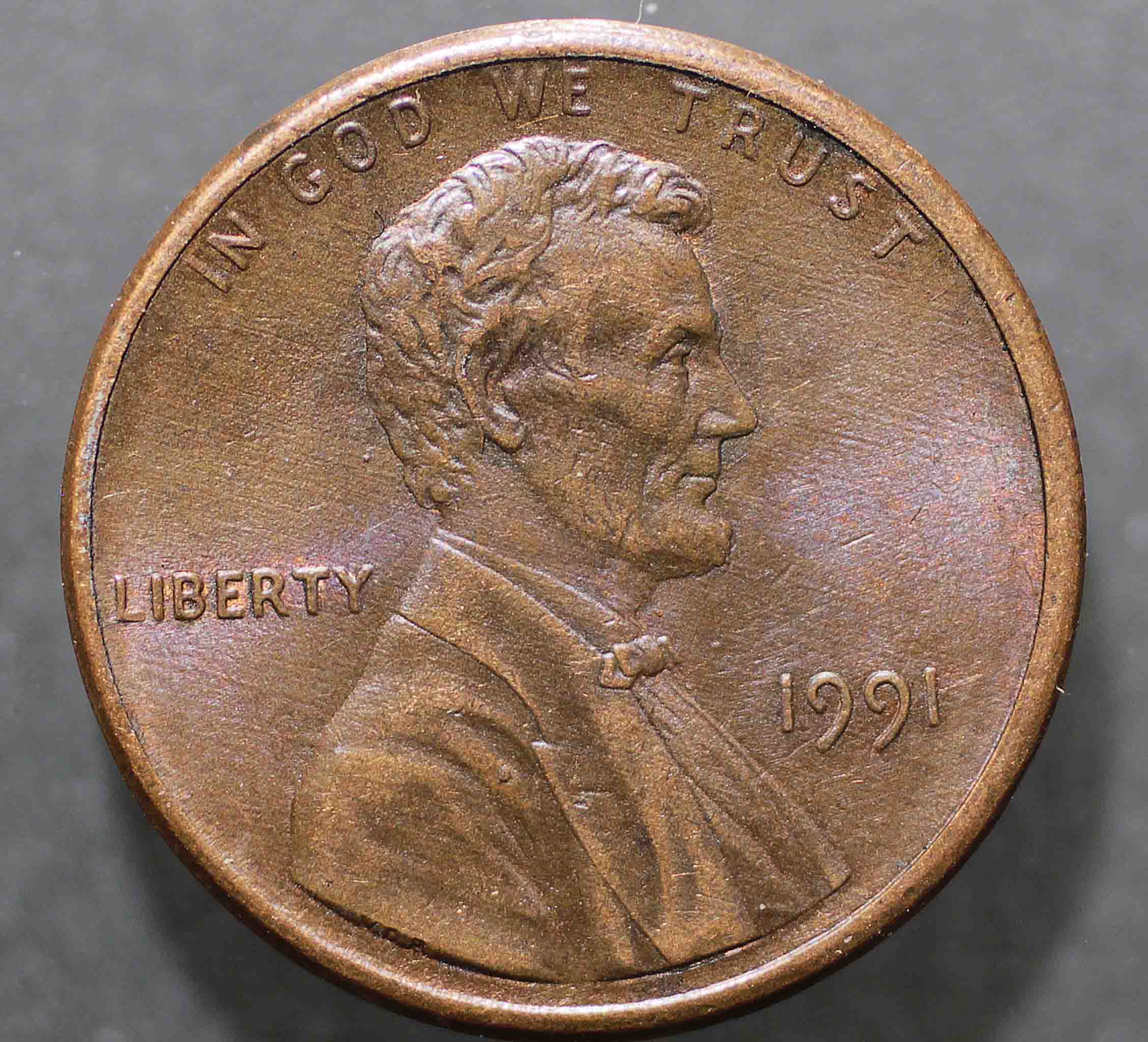 Two-1991-Lincoln-Memorial-Cents,-One-Philly,-One-Denver-With-The-Same-Unique-Die-Chips